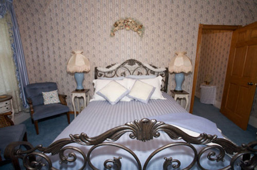 Allegan Country Inn - photo 24