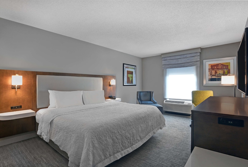 Hampton Inn Gallatin - photo 11