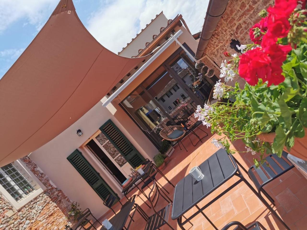 L'Iris B&B in Terrazza — 4-Star Luxury Hotel in Lucca, Italy