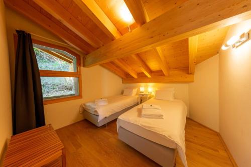 Chalet Le Troll Nendaz — 4-Star Luxury Hotel in Basse-Nendaz, Switzerland