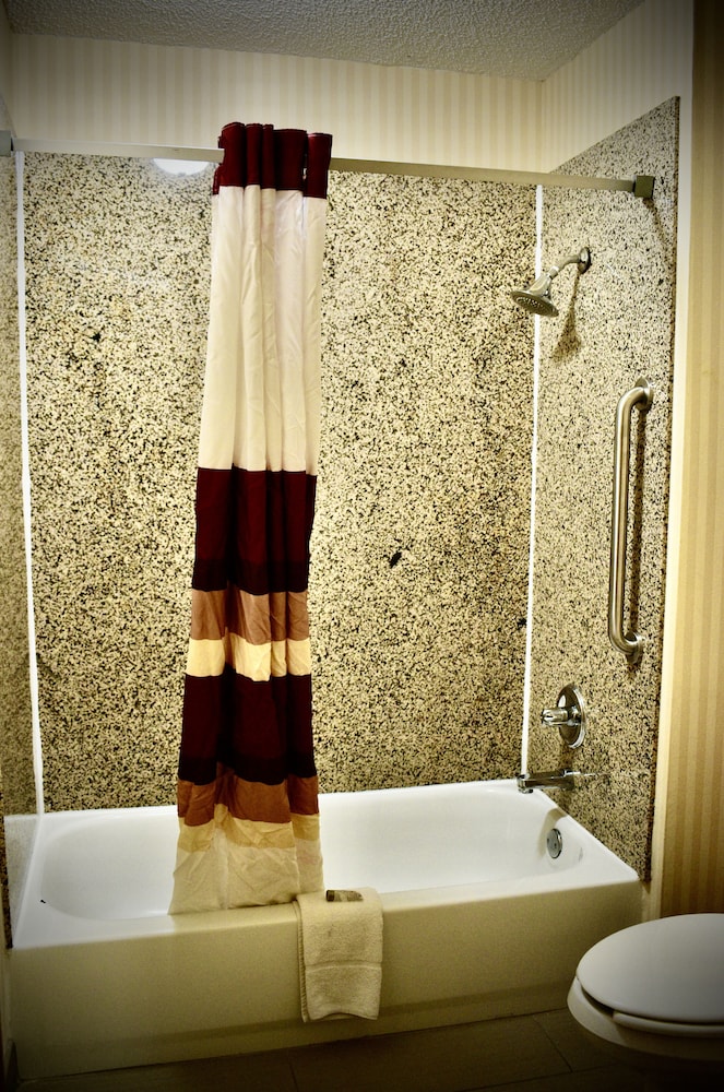 Red Roof Inn & Suites Little Rock - photo 48