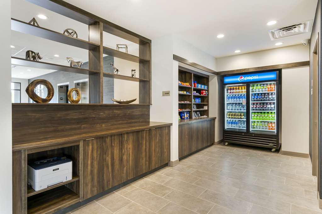 Best Western Plus Winter Haven Inn Suites - photo 41