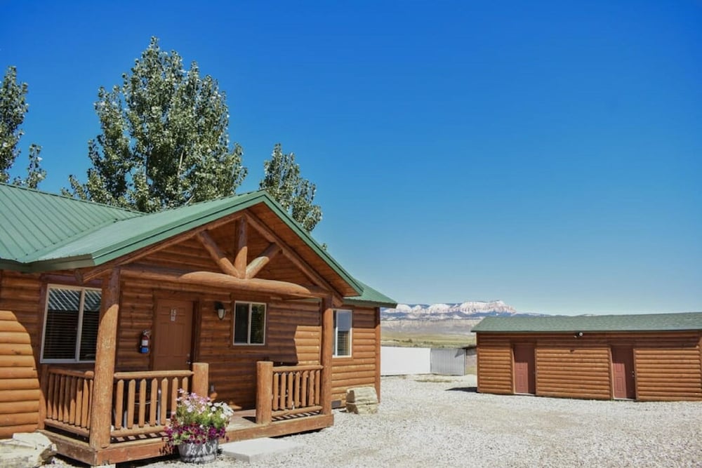 Bryce Country Cabins - photo 60