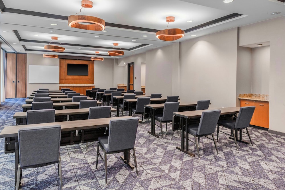Courtyard by Marriott Reading Wyomissing - photo 37