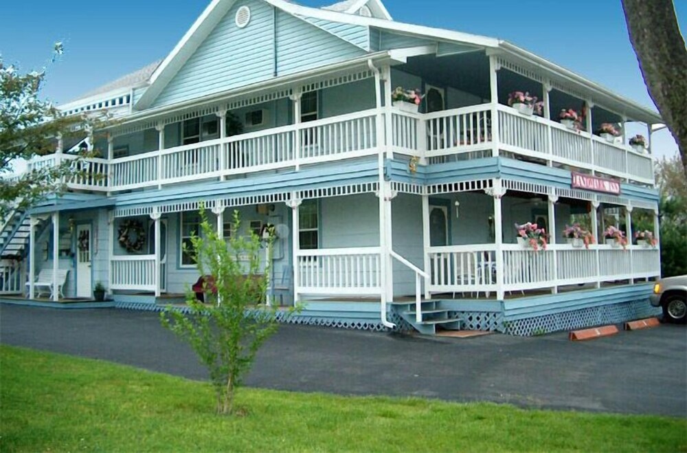 The Landmark Inn - photo 28