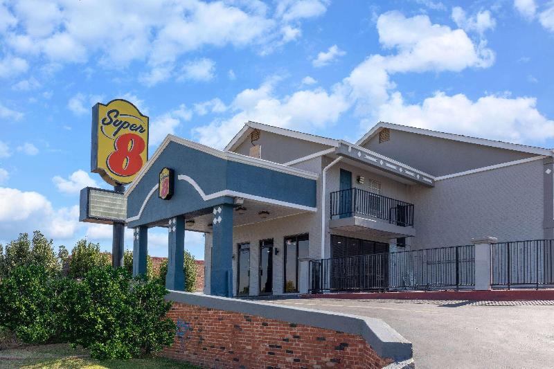 Super 8 By Wyndham Tulsa Arpt St Fairgrounds - featured photo