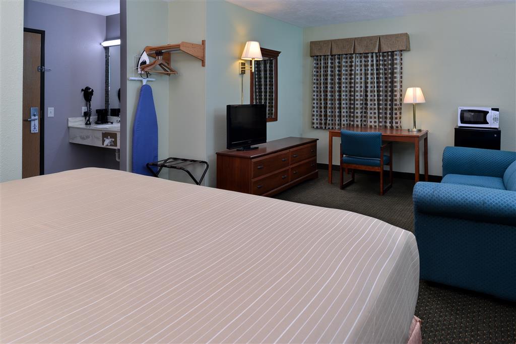 Americas Best Value Inn Seymour - photo 12