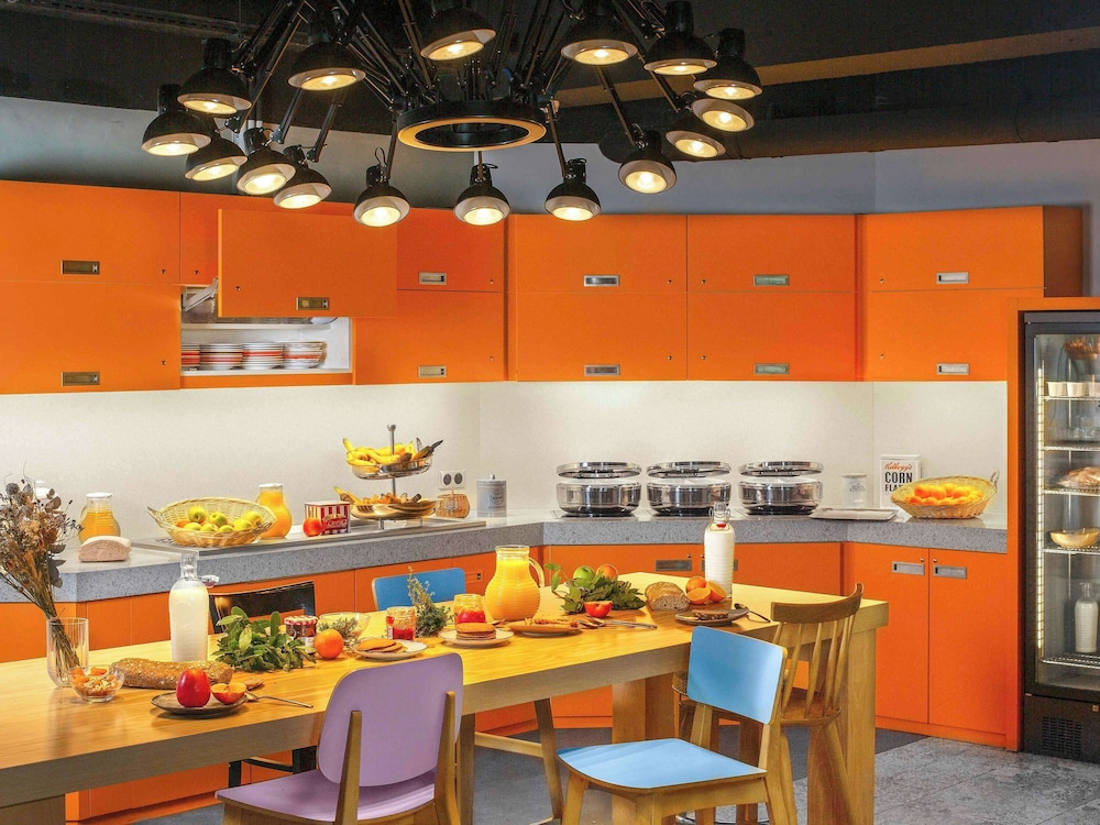 מזון ומשקאות