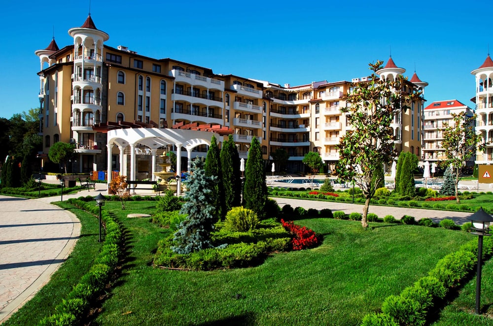 Royal Sun Complex - carbon neutral hotel in Nesebar
