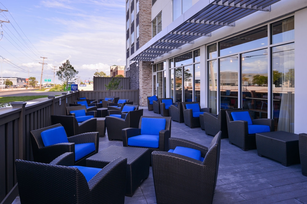 Holiday Inn Express & Suites Mall of America MSP Airport by IHG - photo 50