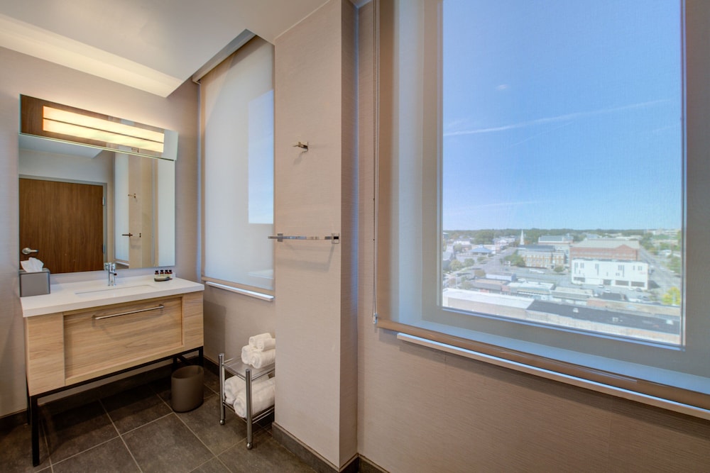Threefoot Hotel Meridian a Tribute Portfolio Hotel - photo 28
