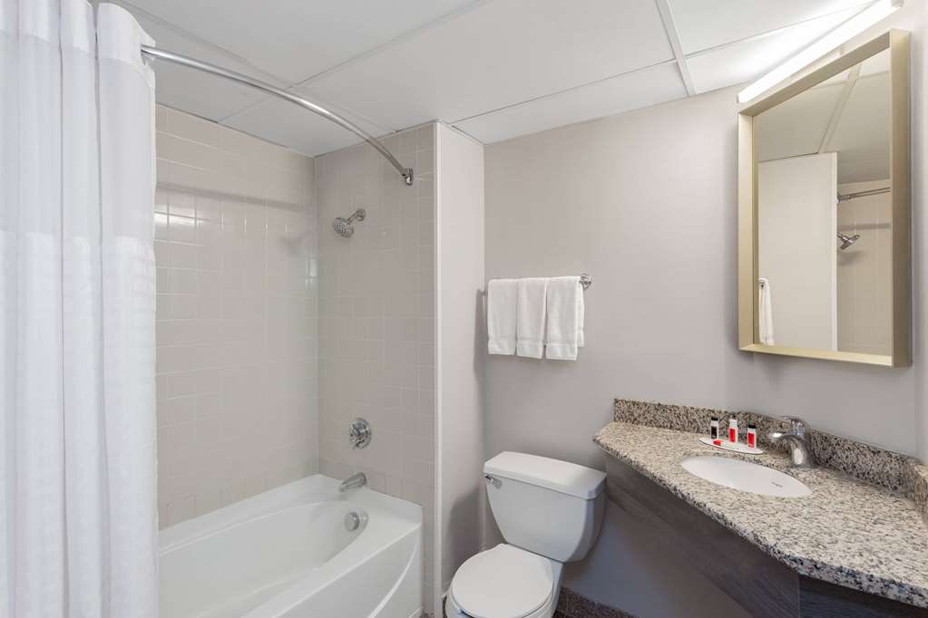 Ramada by Wyndham Hartford North Bradley Airport - photo 24