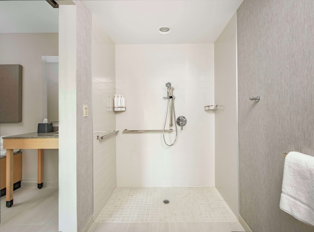 Hyatt Place Riverside Downtown - photo 13