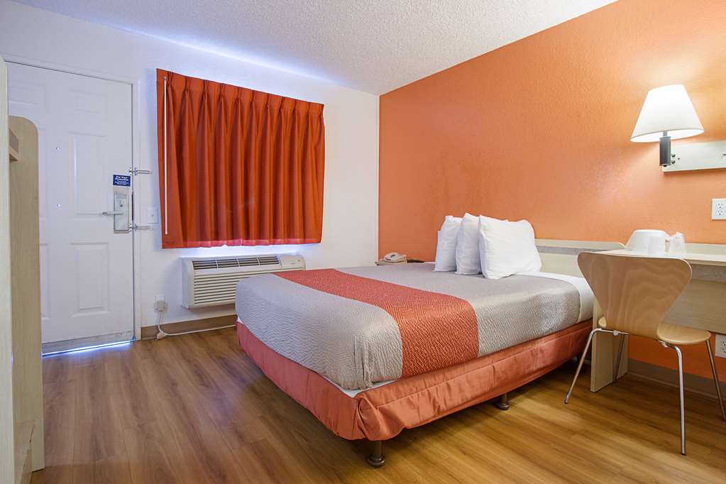 Motel 6 Mesa South - photo 10