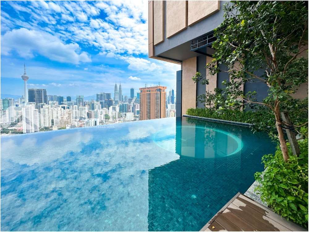 Lucentia Residence BBCC By Bedstay — 4-Star Luxury Hotel in Kuala Lumpur, Malaysia