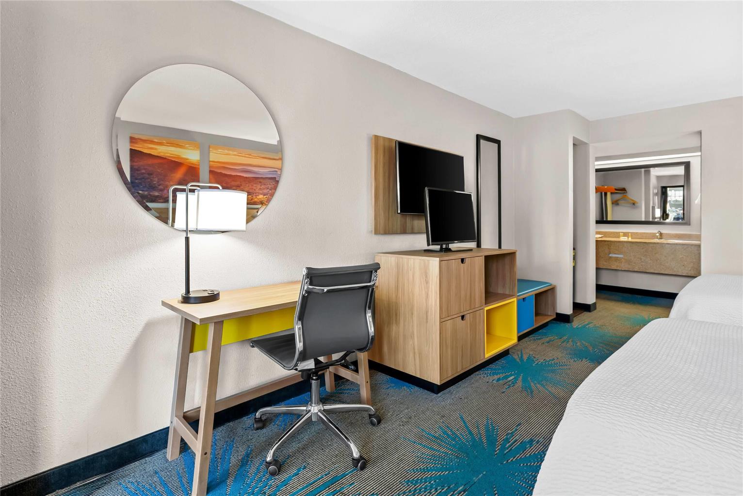 Days Inn by Wyndham Saint Pauls - photo 18