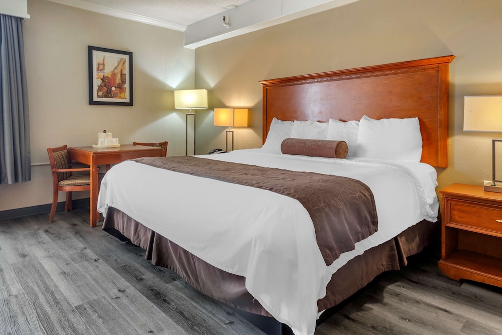 Fort Washington Inn - photo 14