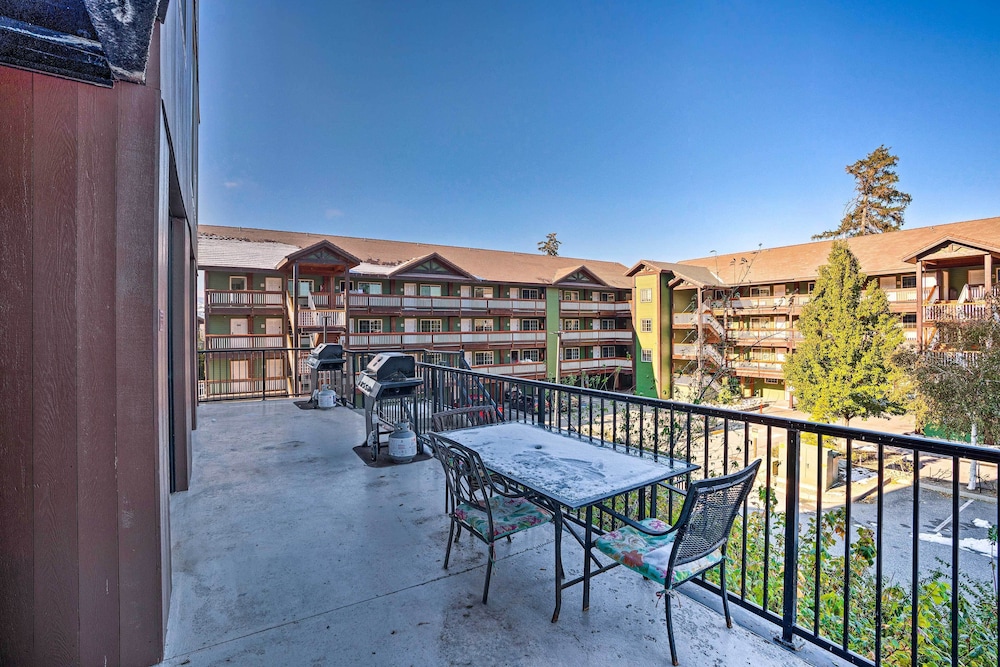 Steps to Lake Chelan Condo with Resort Amenities - photo 14