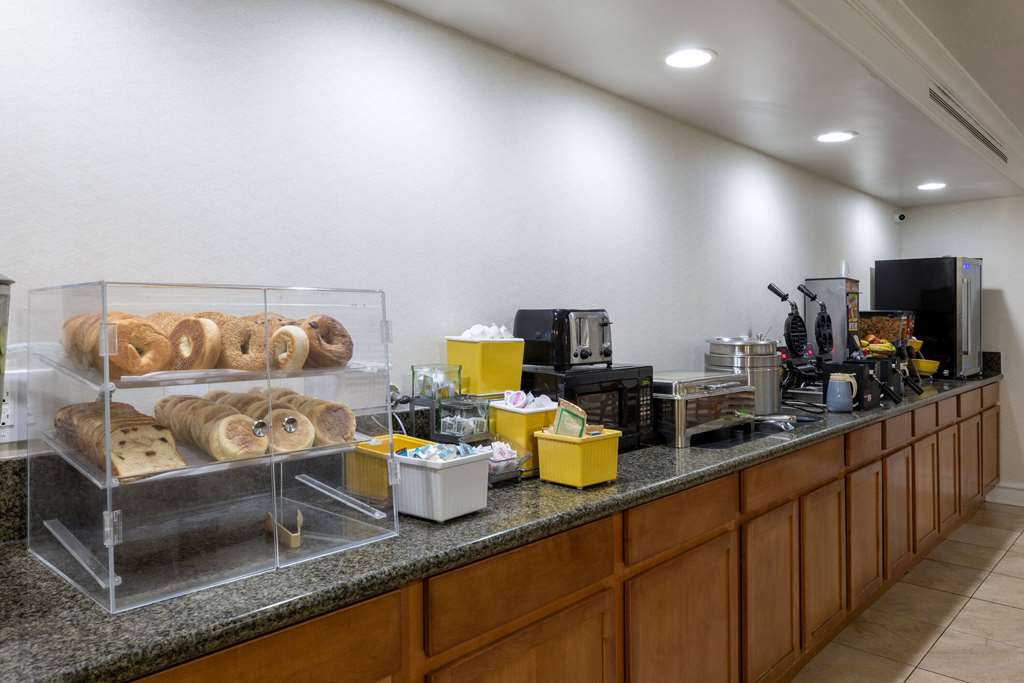 Days Inn by Wyndham Casper - photo 40