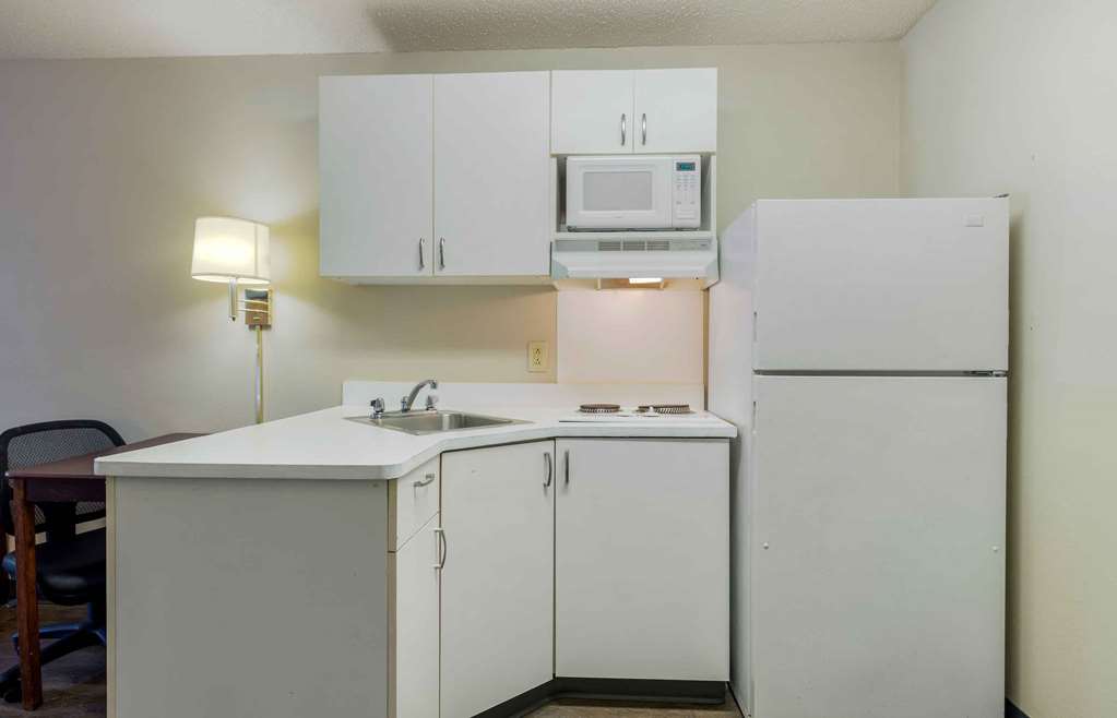 Extended Stay America Suites Lubbock Southwest - photo 17