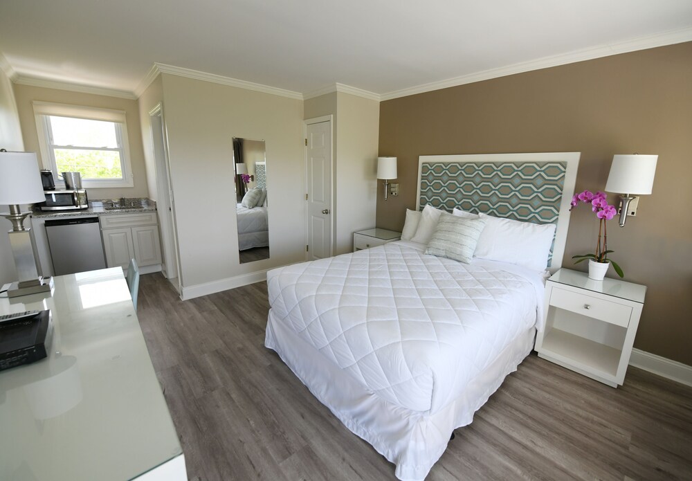 Bayview Resort - photo 10