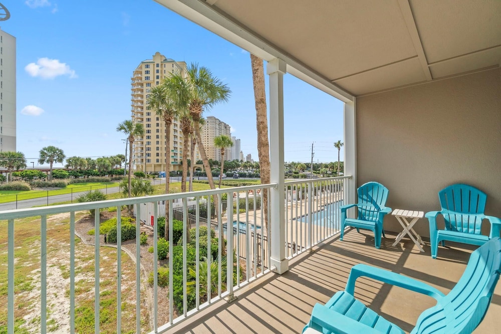 Grand Caribbean West 205 — 4-Star Luxury Hotel in Pensacola, United States