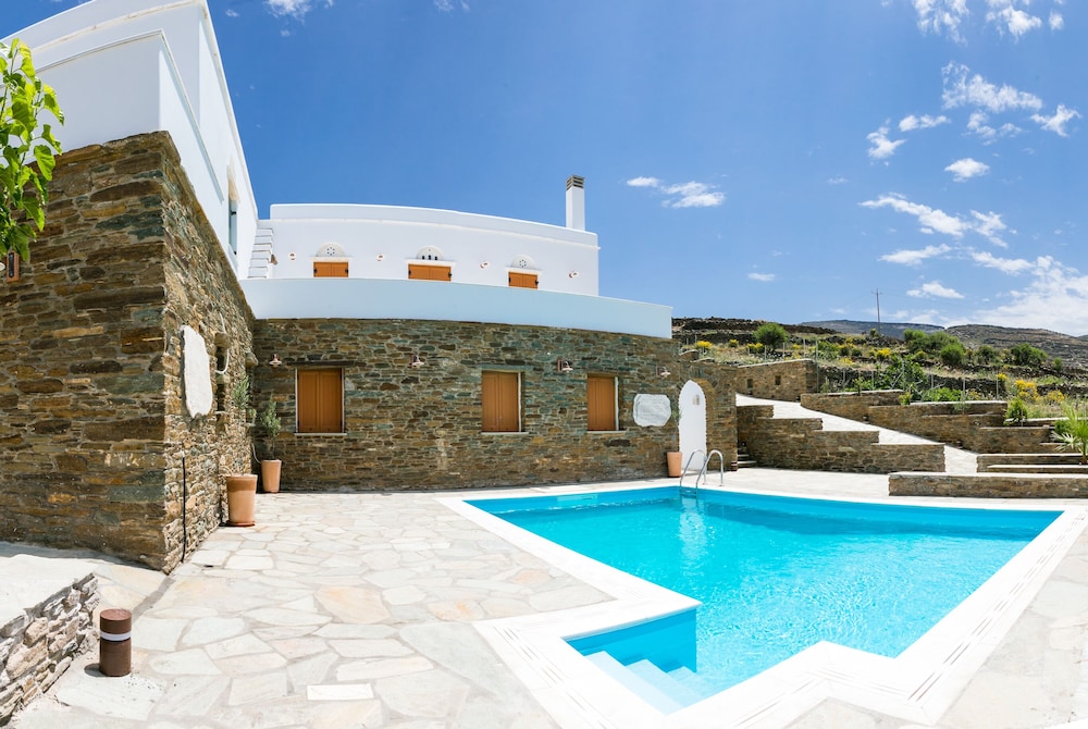 Imarkellis Boutique Villas — 4-Star Luxury Hotel in Tinos, Greece