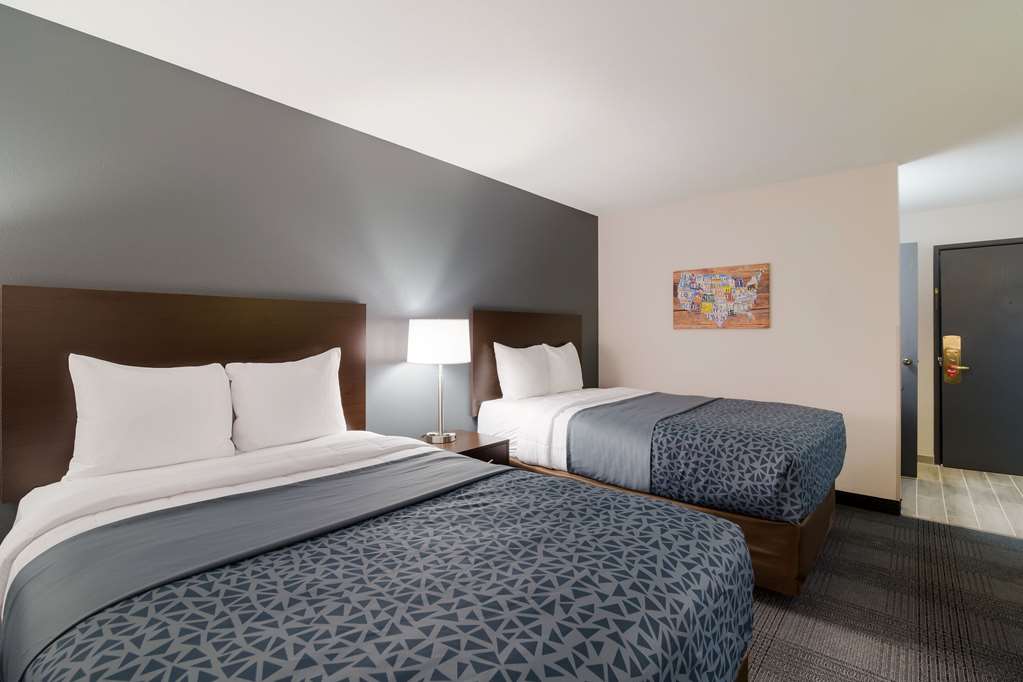Econo Lodge Williston - photo 16