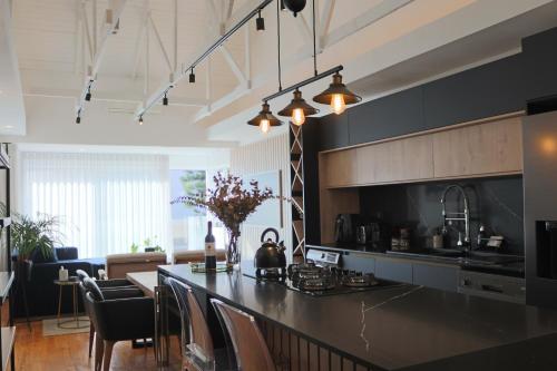Obsidian Loft — 4-Star Luxury Hotel in Cape Town, South Africa