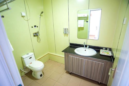 Thank You Junyi Inn Xiajin Jianshe Street — hotel in Nancheng
