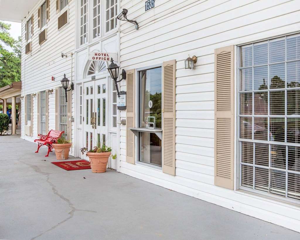 Econo Lodge Birmingham Hoover in Birmingham, United States