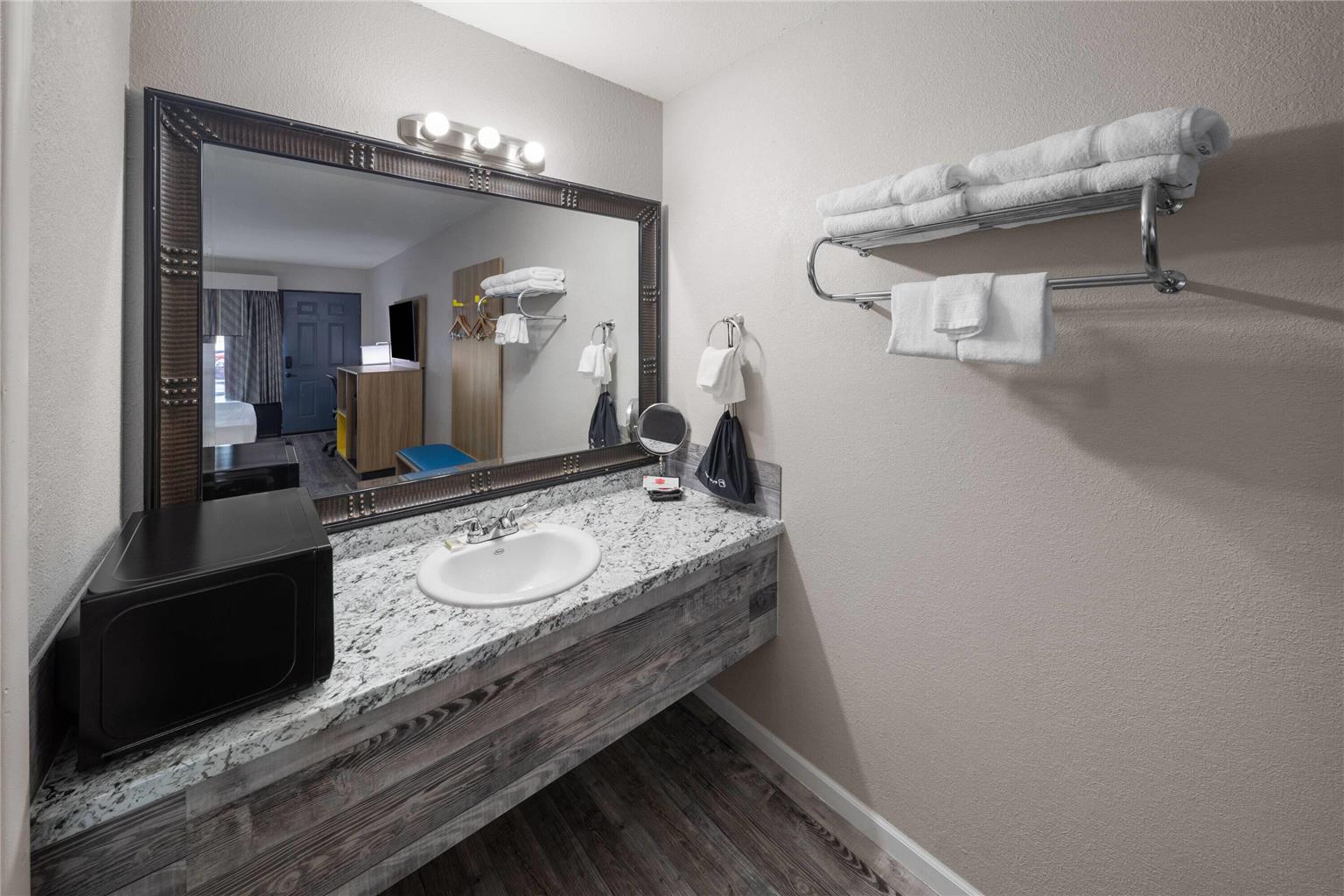 Days Inn by Wyndham Branson Ozarks - photo 20