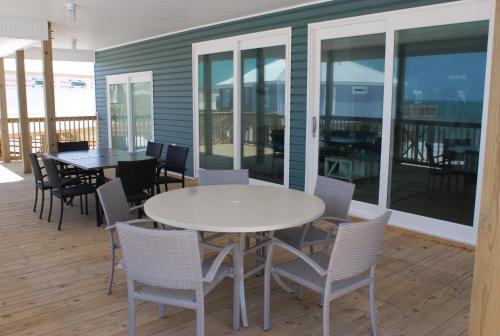 Serenity Pointe - carbon neutral hotel in Dauphin Island