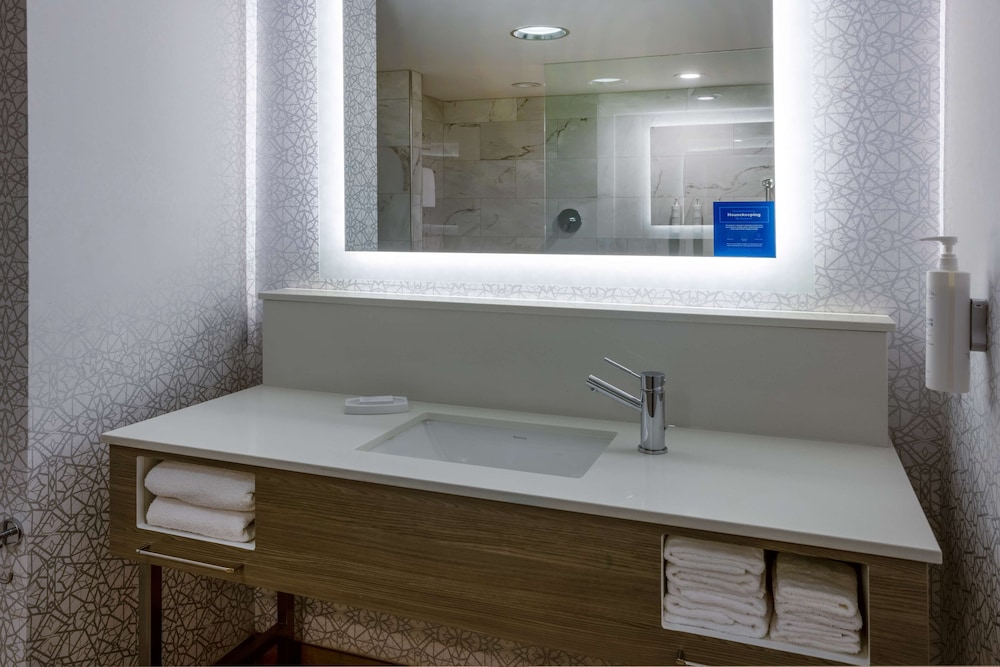 Hampton Inn Harriman Woodbury - photo 29