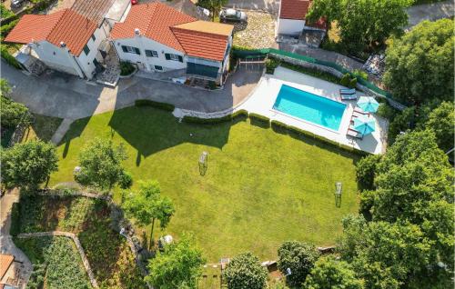 Holiday Home Caporice With A Fireplace 289 — 4-Star Luxury Hotel in Supetar, Croatia