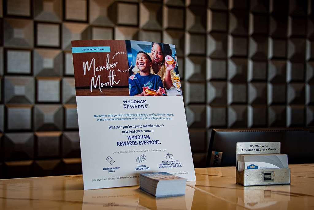 Super 8 by Wyndham Biloxi - photo 35