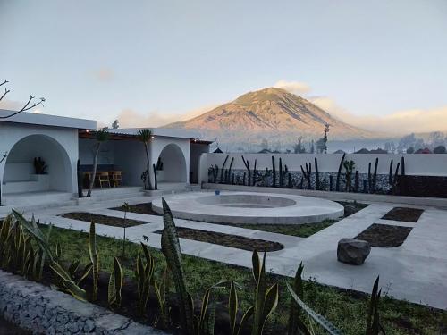 Host Volcano — Baturaja