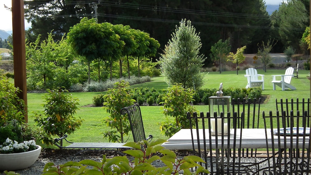 Theloft@Hiddenhills in Wanaka, New Zealand