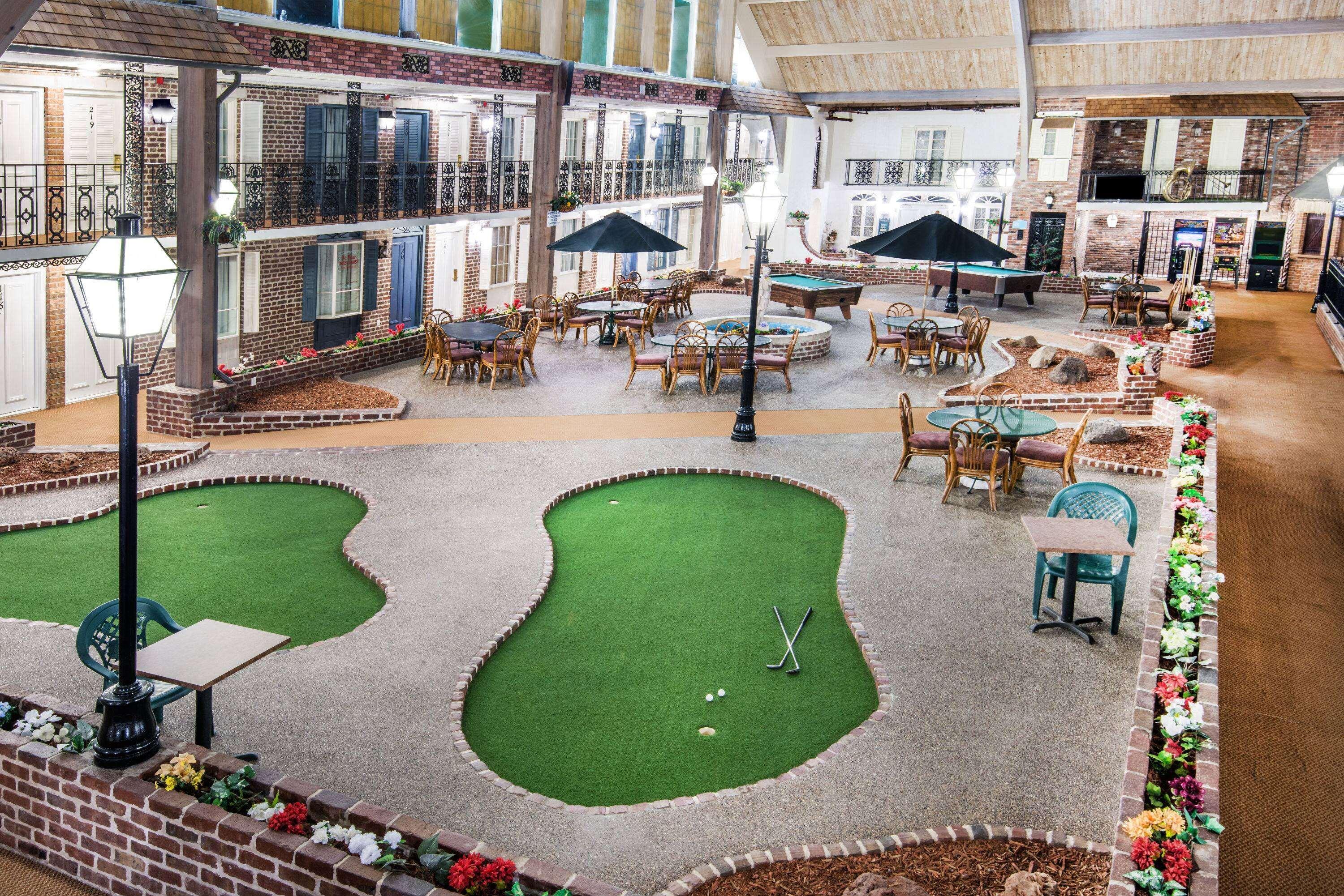 Howard Johnson by Wyndham Burlington - photo 23