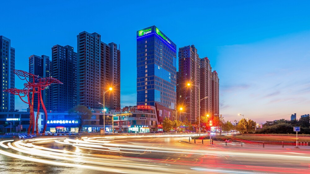 Holiday Inn Express Linyi Riverside by IHG — hotel in Linyi