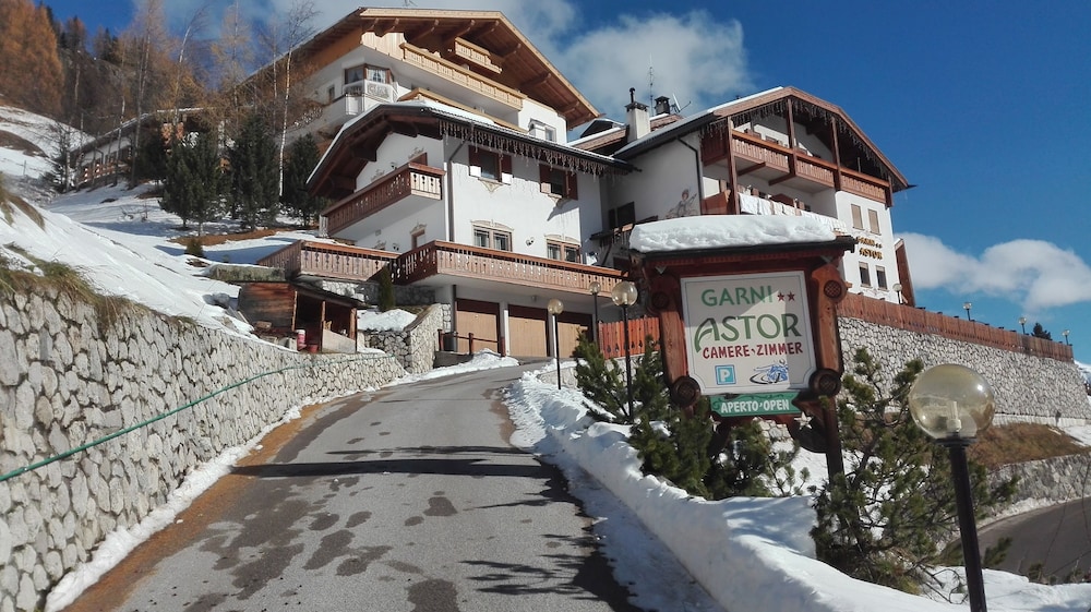 Garnì Astor in Livinallongo Del Col Di Lana, Italy