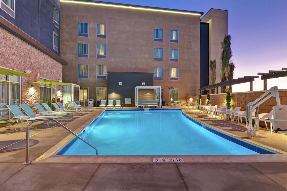 Hampton Inn Chula Vista Eastlake - photo 45