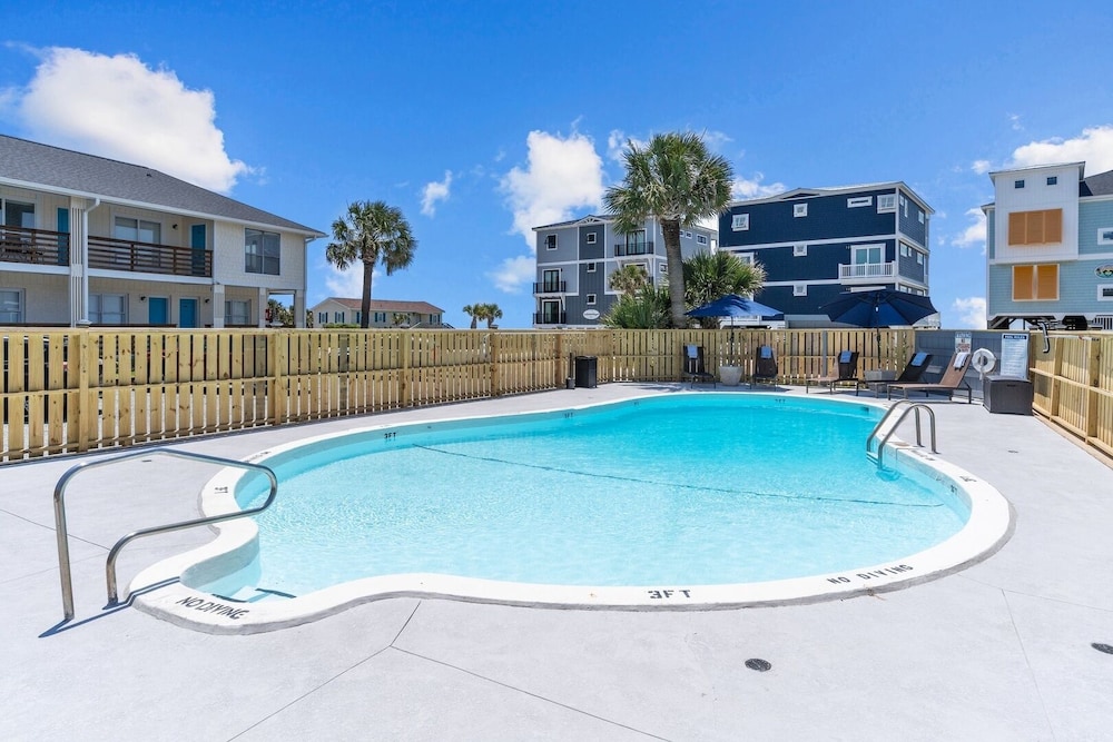 The Beach House at Oak Island by Carolina Resorts - photo 25