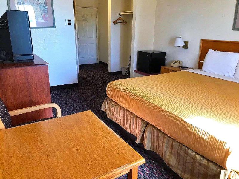 Americas Best Value Inn Dunnigan - photo 5