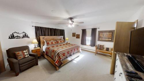 Karlin`s_ranch_house - photo 27