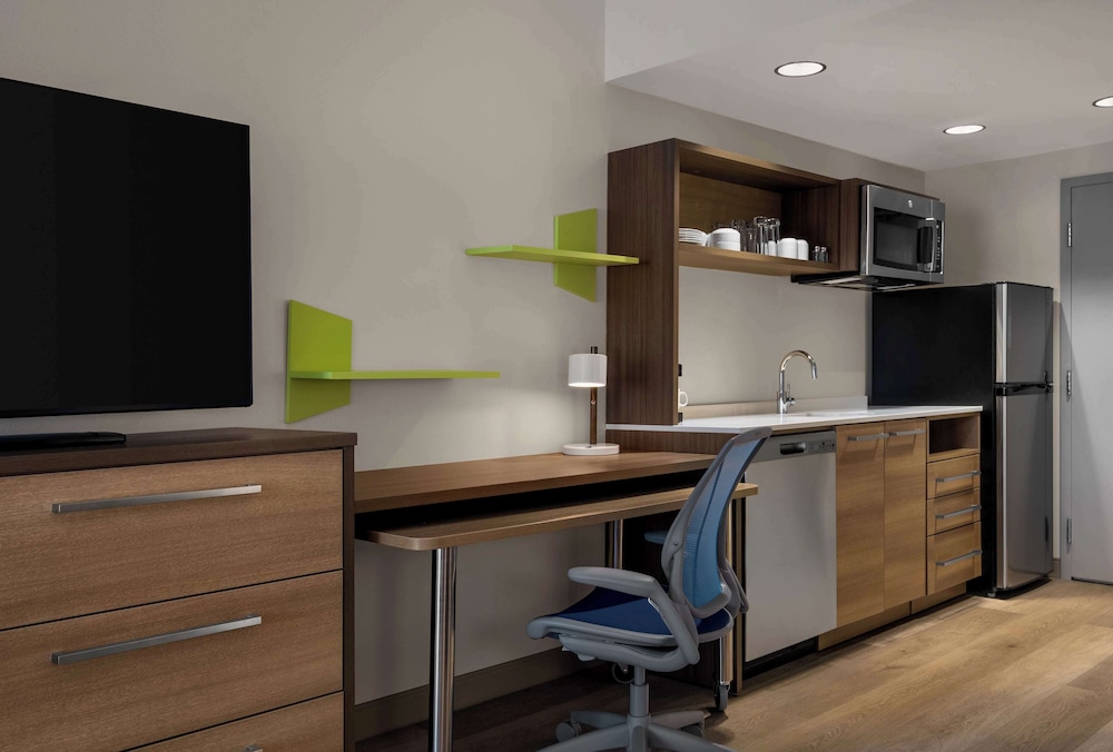 Home2 Suites by Hilton Austin East Side 5th Street - photo 15