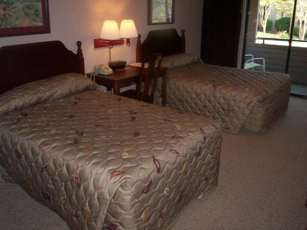 Rime Garden Inn & Suites - photo 6