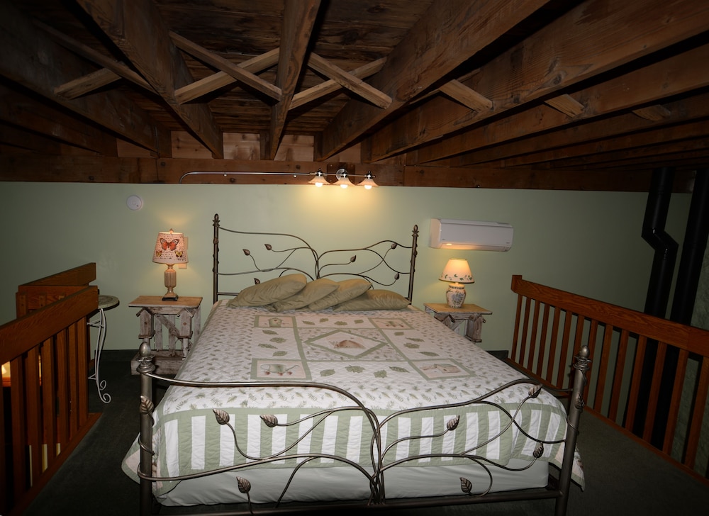 Stone Mill Hotel & Suites - photo 40