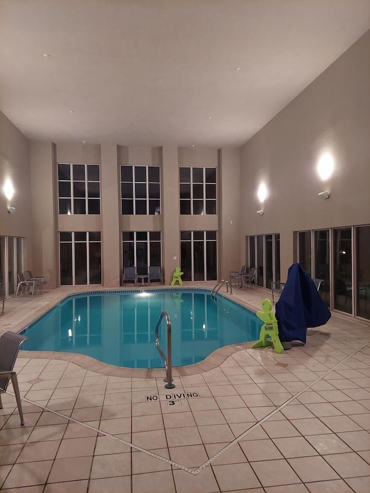 Hampton Inn & Suites Cleveland Southeast Streetsboro - photo 17
