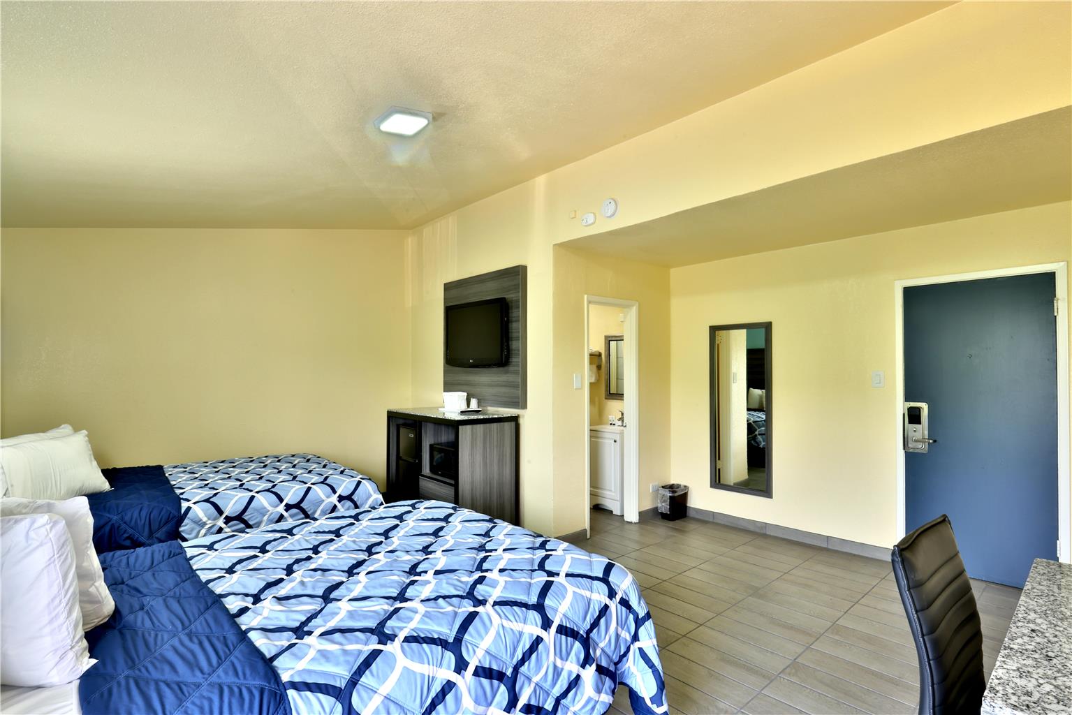 Americas Best Value Inn San Antonio Airport South - photo 11